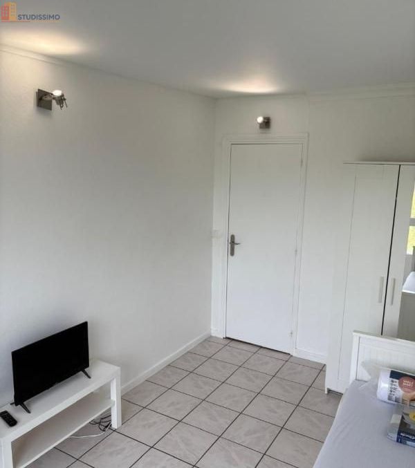 Studio 10m² Meudon 92360 - Meublé, au 5e étage - Photo 2