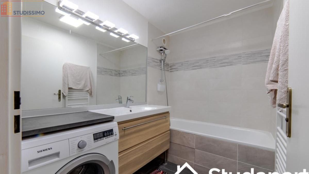 Studio meublé 20m² Courbevoie - Lumineux, étage élevé - Photo 1