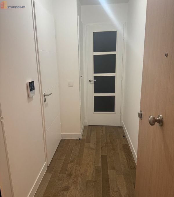 Studio 33m² Courbevoie - Meublé, balcon - Photo 1