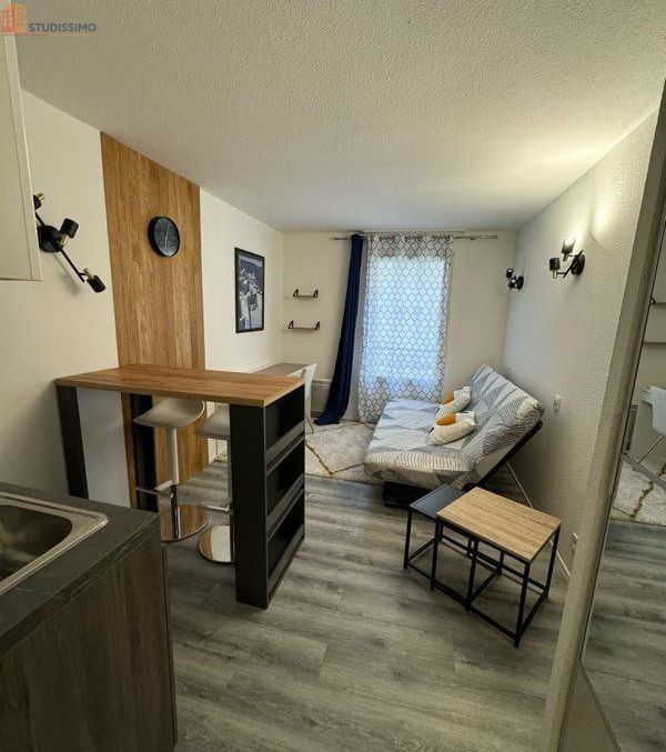 Studio meublé 17m² Courbevoie - Faubourg de l’Arche, lumineux - Photo 1