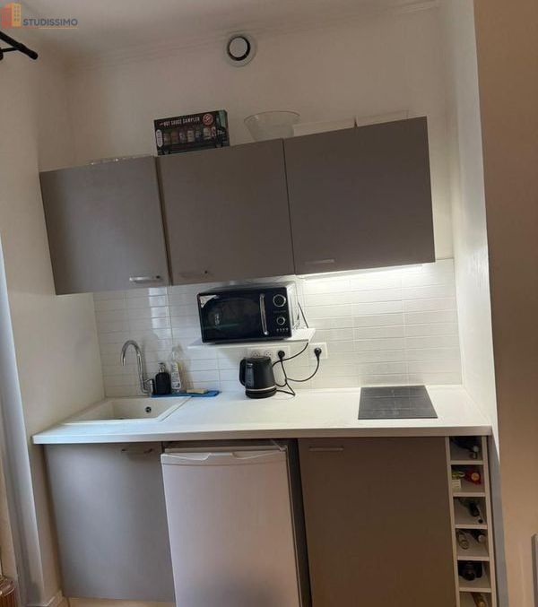Studio meublé 22m² Issy-les-Moulineaux - Meublé, 1er étage - Photo 5