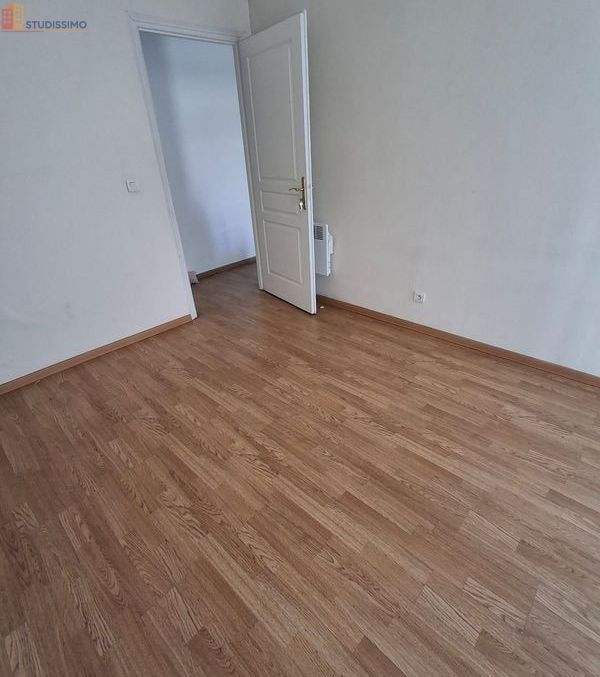 Studio 12m² Chaville - (aucune caractéristique) - Photo 4