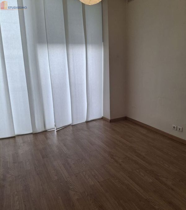 Studio 12m² Chaville - (aucune caractéristique) - Photo 3