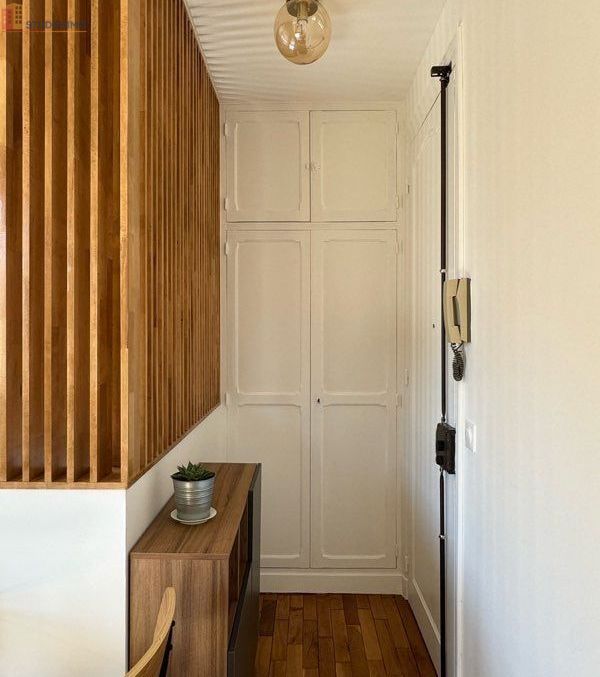 Studio meublé 24m² Courbevoie - Coin nuit, grand dressing - Photo 2