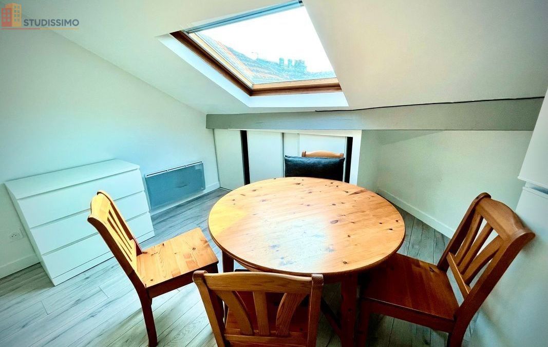 Studio meublé 16m² Nanterre - Proche La Défense, lumineux - Photo 8