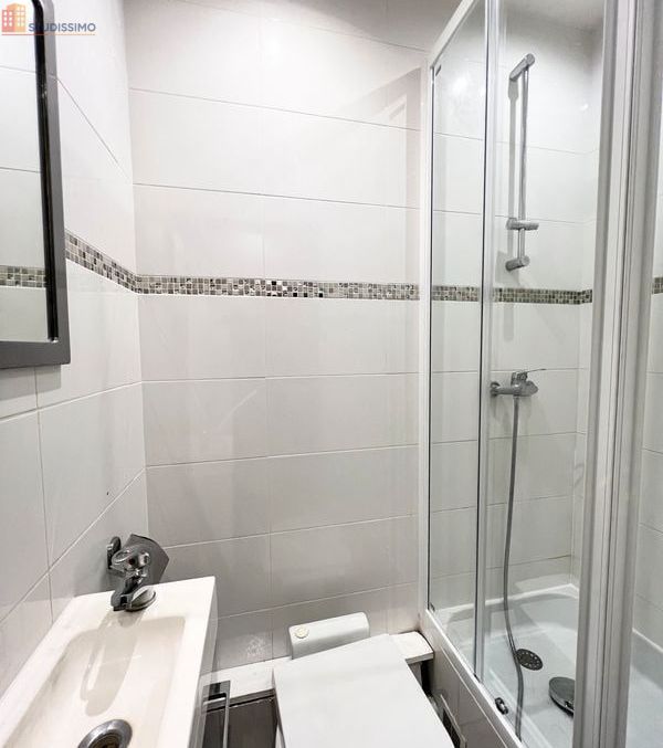 Studio meublé 15m² Neuilly-sur-Seine - Rénové, balcon - Photo 2