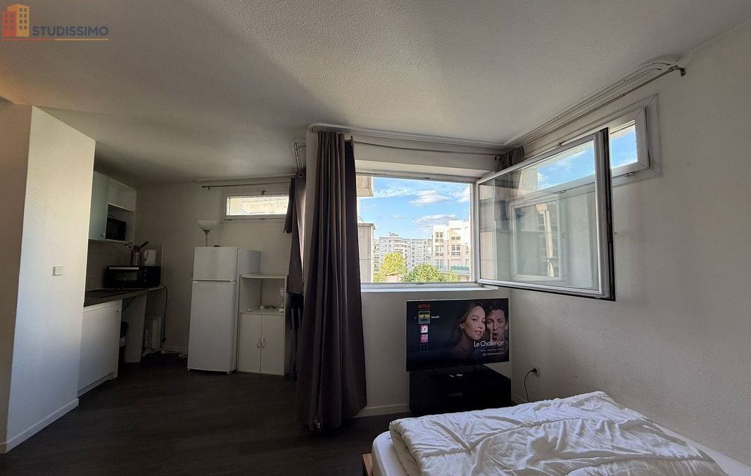 Studio à Courbevoie