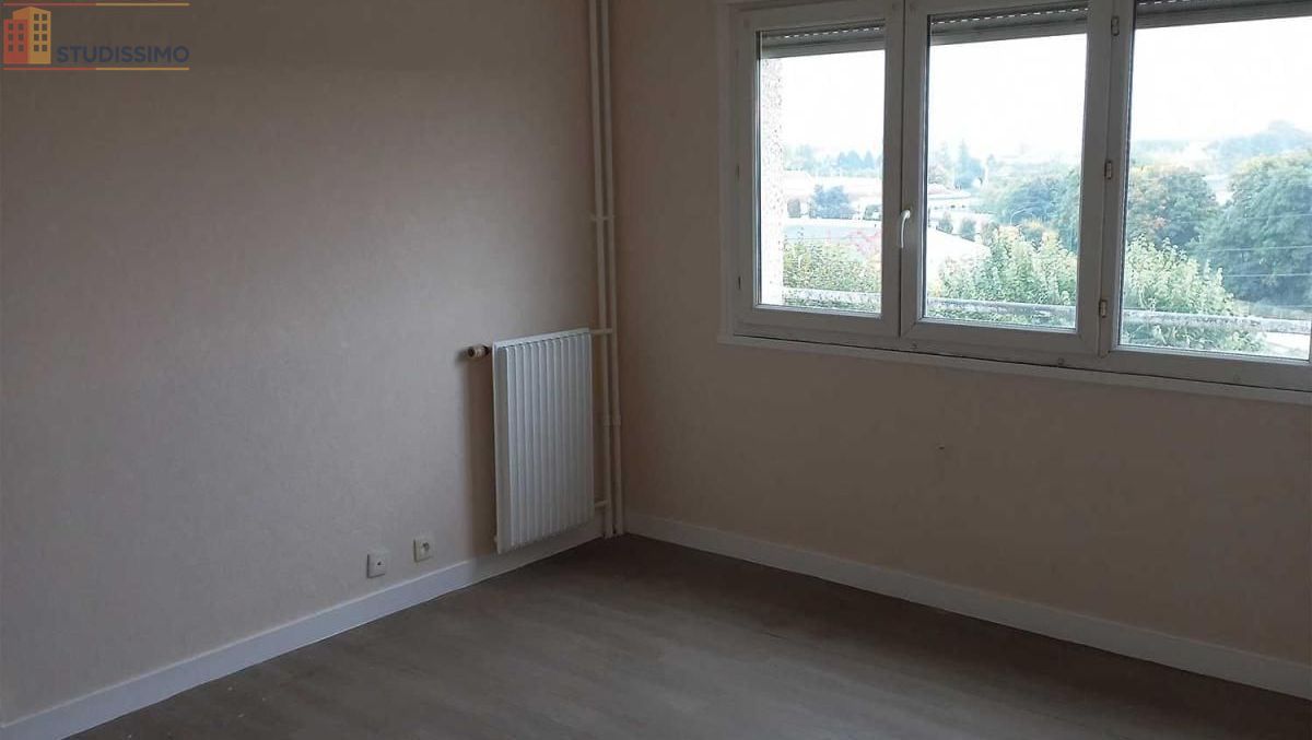 Studio 30m² Paron 89100 - Photo 2