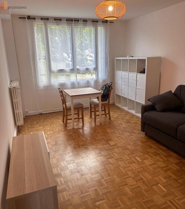 Studio à Châtillon