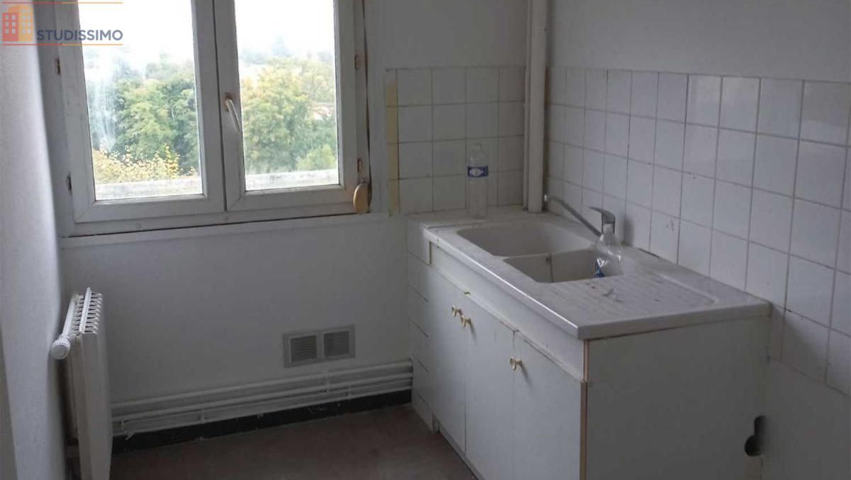 Studio à Paron