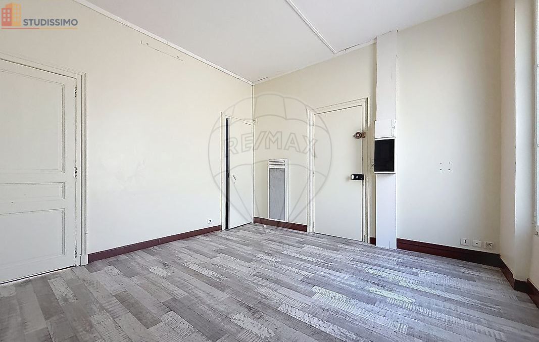 Studio 25m² Sens 89100 - Photo 3