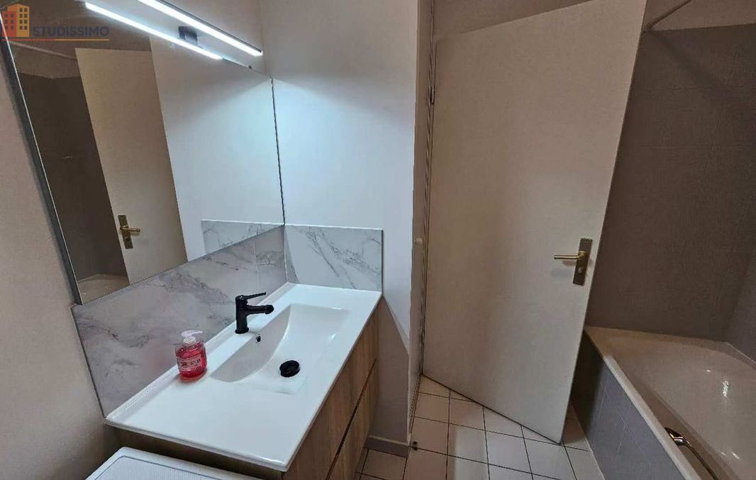 Studio meublé 31m² Issy-les-Moulineaux 92130 - Refait à neuf, balcon - Photo 5