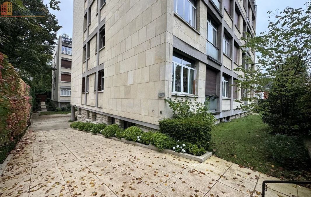 Studio meublé 18m² Neuilly-sur-Seine - Meublé, 1er étage - Photo 1