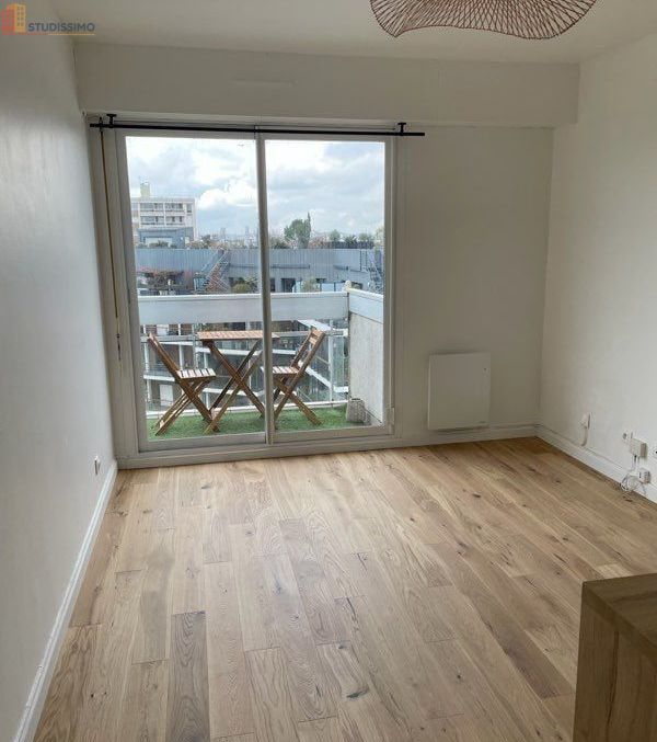 Studio meublé 19m² Courbevoie Bécon - Balcon, proche La Défense - Photo 5