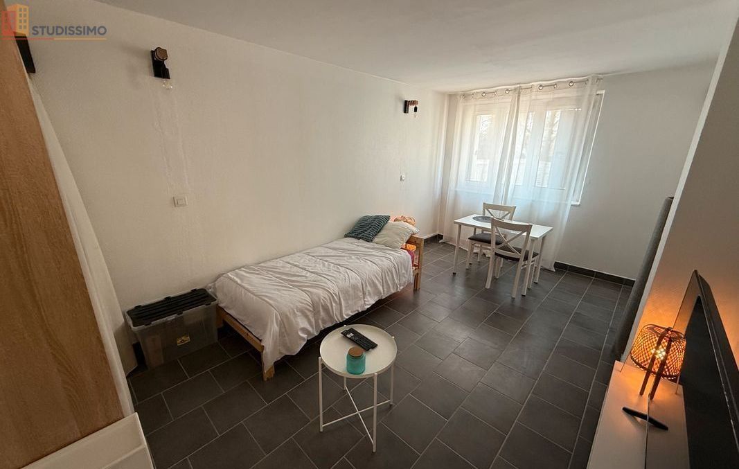 Studio meublé 30m² Nanterre - Rénové, calme et parking - Photo 8