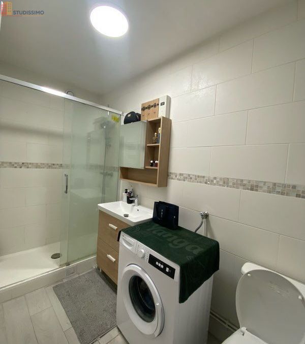 Studio meublé 28m² Courbevoie - Balcon, vue La Défense - Photo 1