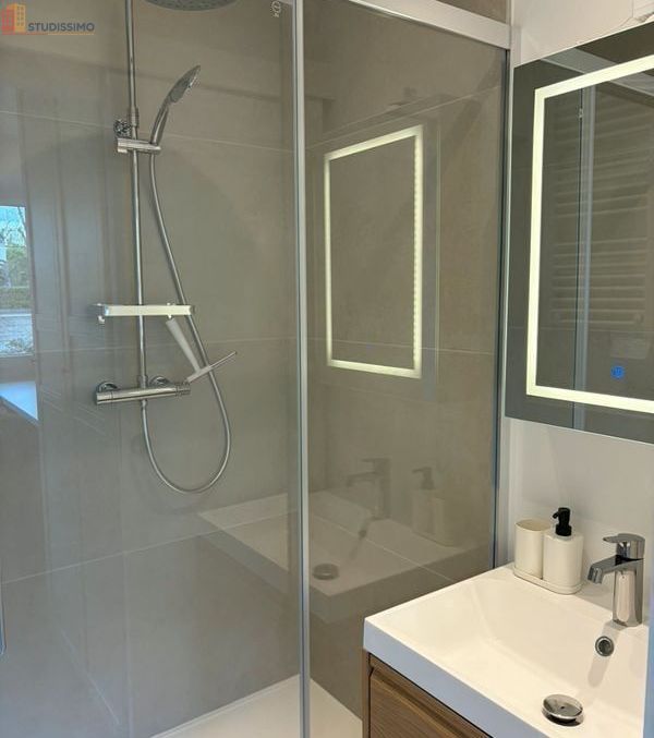 Studio meublé 15m² Neuilly-sur-Seine - Meublé, 15m² - Photo 1