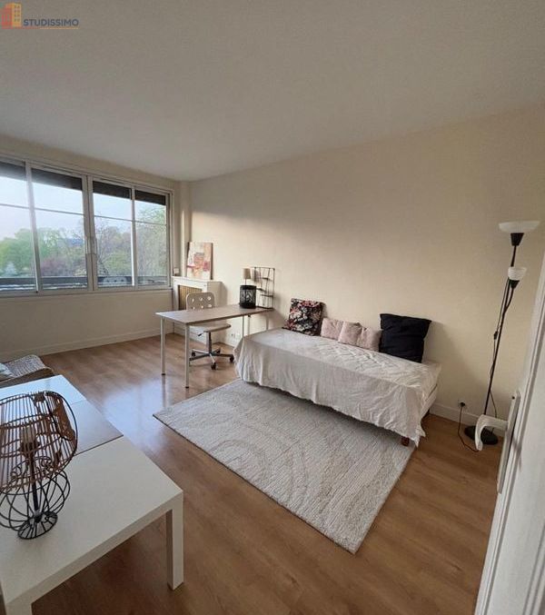 Studio à Vanves