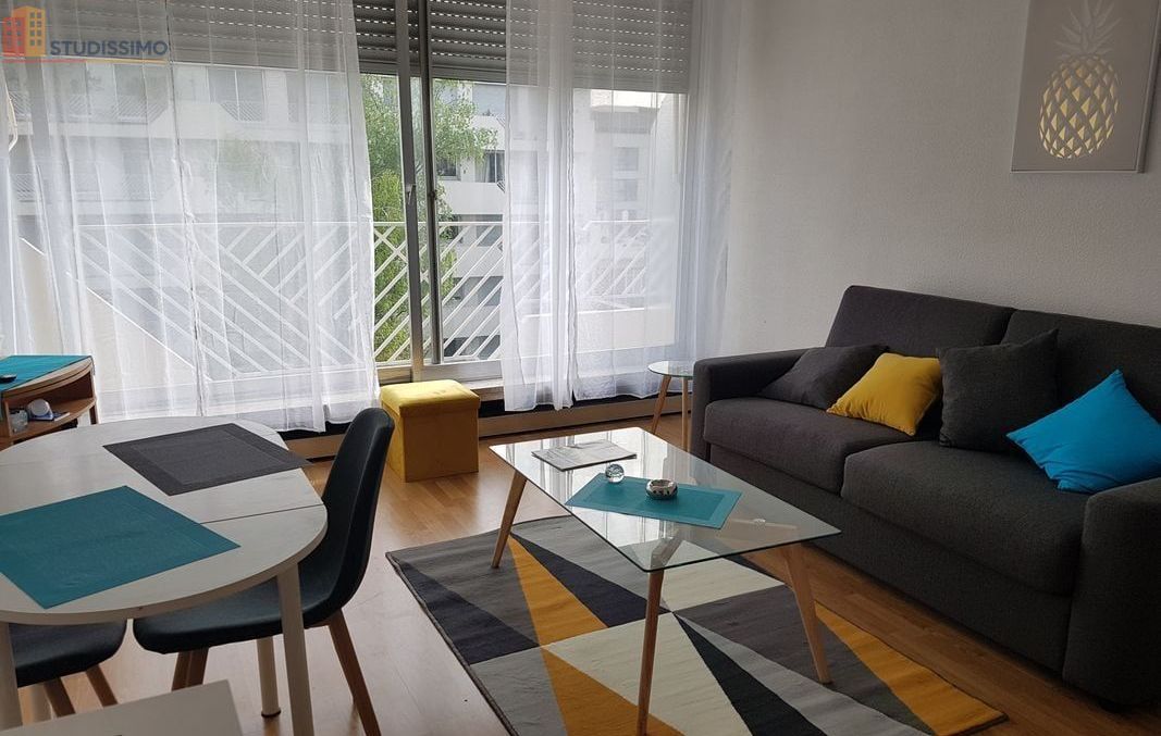 Studio meublé 30m² Neuilly-sur-Seine - Meublé, dernier étage - Photo 1