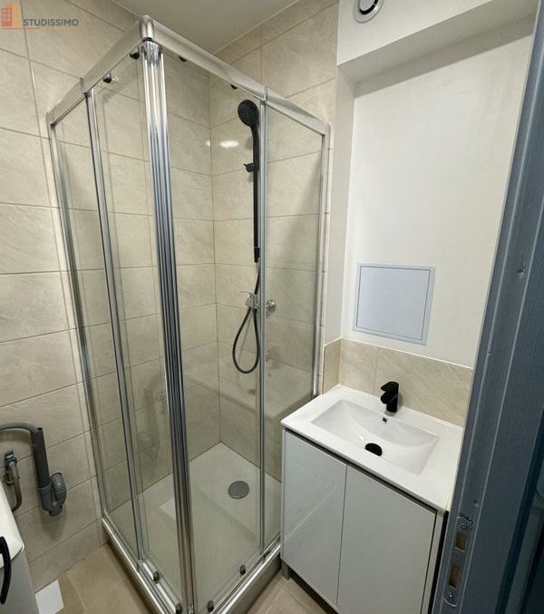 Studio 16m² Issy-les-Moulineaux - Rénové, proche métro T12 - Photo 5