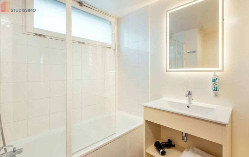 Studio 22m² Asnières-sur-Seine - Meublé - Photo 2