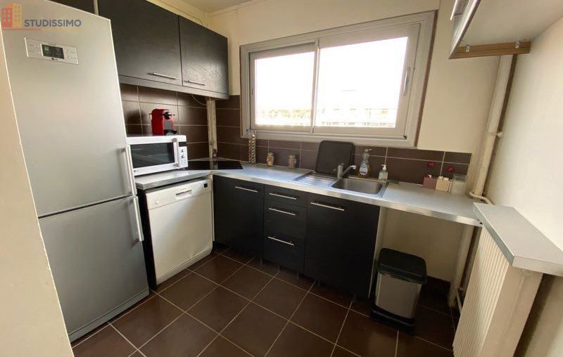 Studio meublé 34m² Boulogne-Billancourt - Dernier étage, calme - Photo 2
