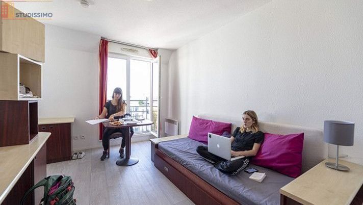 Studio meublé 18m² Issy-les-Moulineaux - 7e étage, lumineux - Photo 17