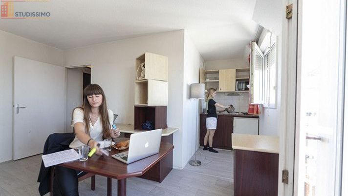 Studio meublé 18m² Issy-les-Moulineaux - 7e étage, lumineux - Photo 10