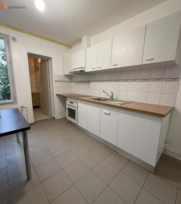 Studio 35m² Saint-Ouen-sur-Seine - 1er étage - Photo 9
