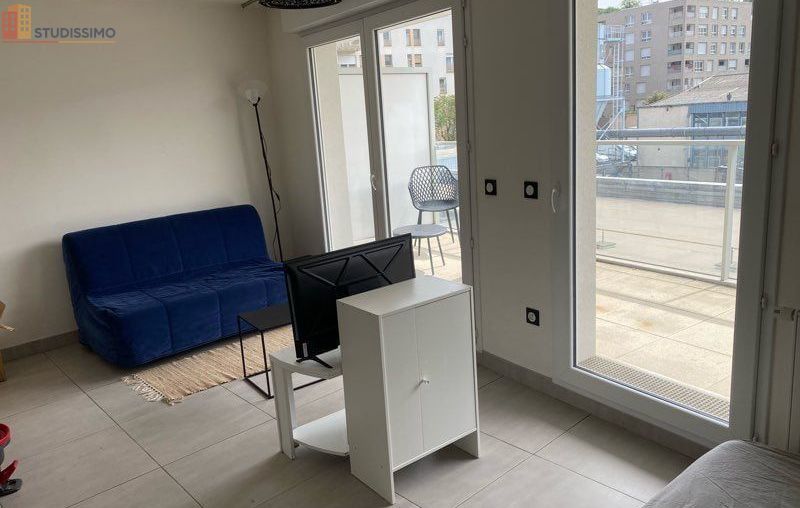 Studio à Romainville