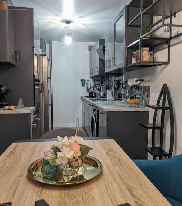 Studio meublé 11m² Saint-Denis 93200 - Lumineux, 14e étage - Photo 4