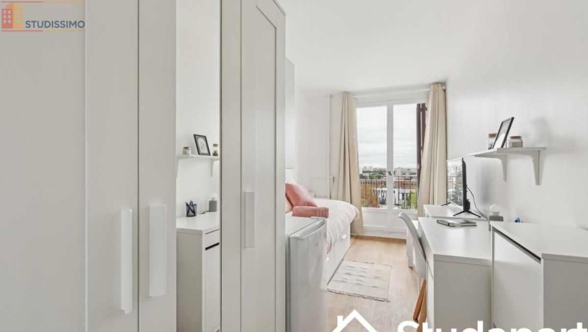 Studio meublé 14m² Épinay-sur-Seine - 7e étage, lumineux - Photo 2