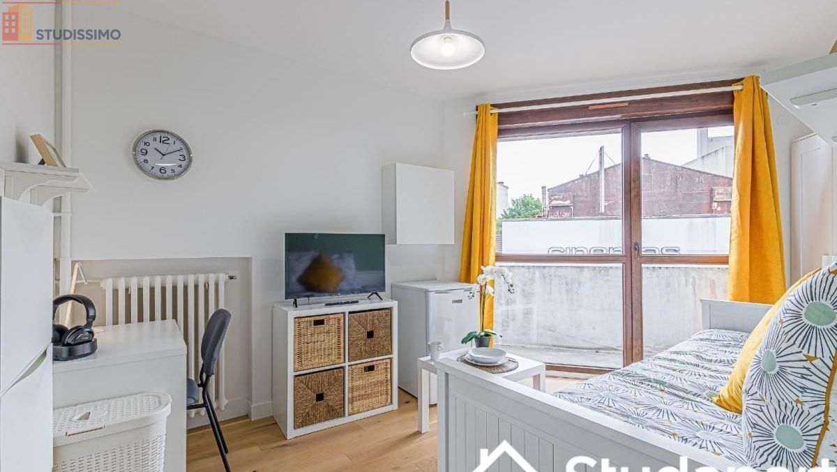 Studio meublé 12m² Le Bourget - Calme, lumineux - Photo 1