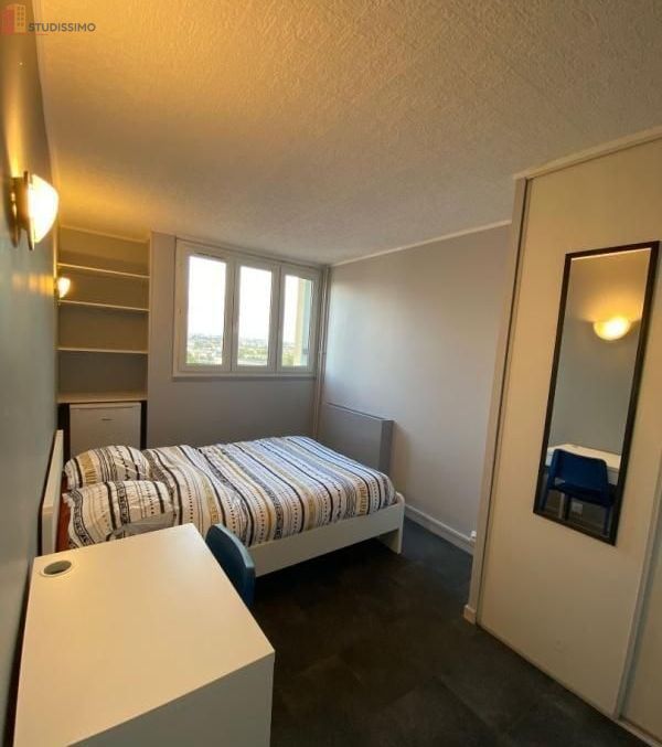 Studio meublé 12m² Saint-Denis 93200 - Lumineux, étage élevé - Photo 3