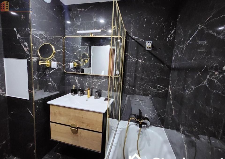 Studio meublé 12m² Saint-Denis 93200 - Étage élevé, lumineux - Photo 2