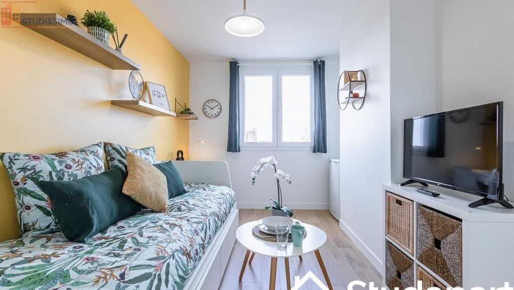 Studio meublé 10m² Le Bourget - Meublé, DPE D - Photo 1