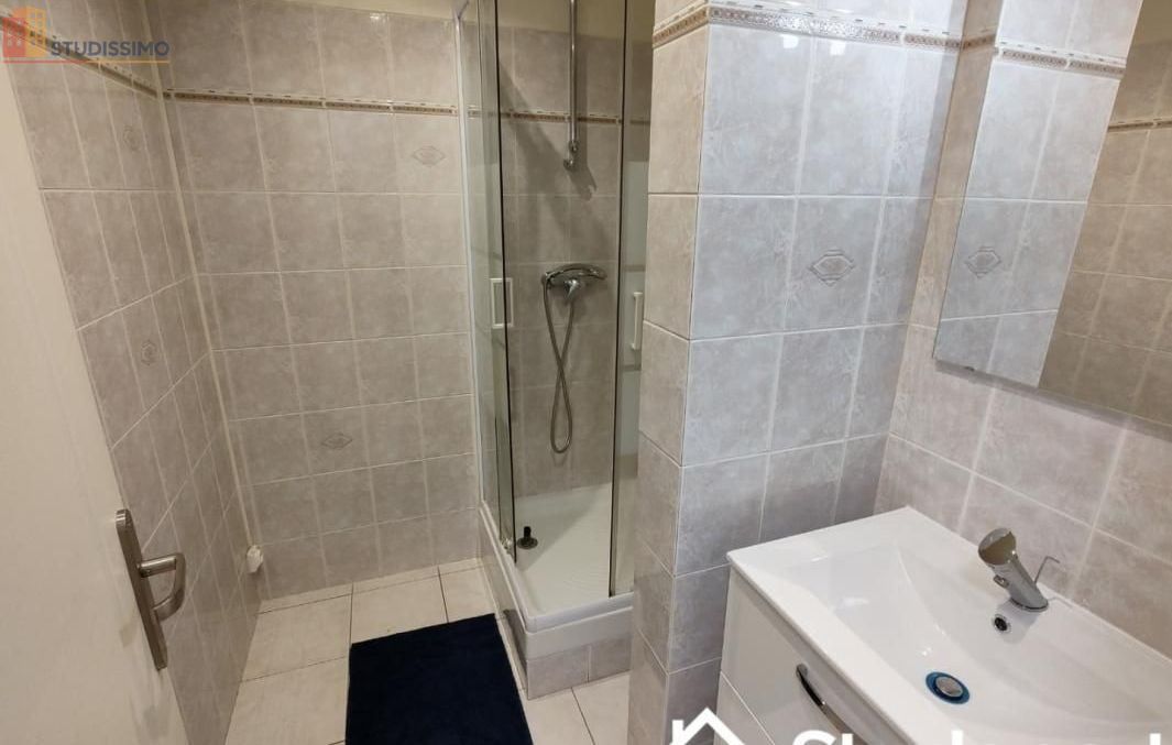 Studio meublé 10m² Noisy-le-Grand - Meublé, DPE C - Photo 1