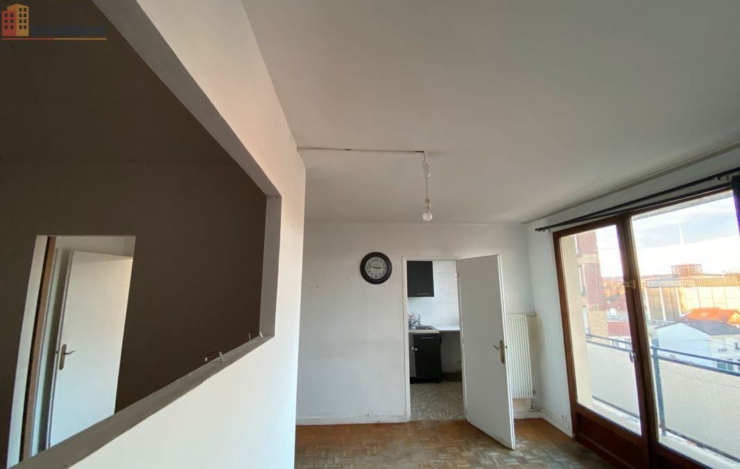 Studio 40m² Le Raincy - Balcon, vue dégagée - Photo 4