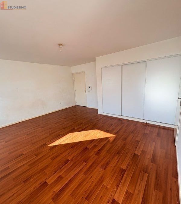 Studio 38m² Saint-Denis - Grand et lumineux - Photo 10