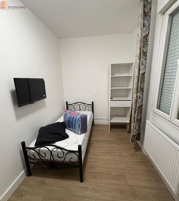 Studio meublé 9m² Le Bourget - Simple ou double, 1er étage - Photo 1