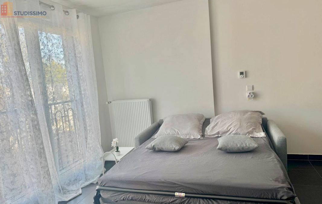 Studio meublé 32m² Noisy-le-Grand - Meublé, 2e étage - Photo 1