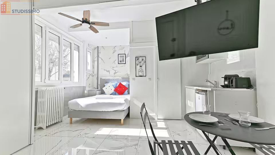 Studio à Les Lilas