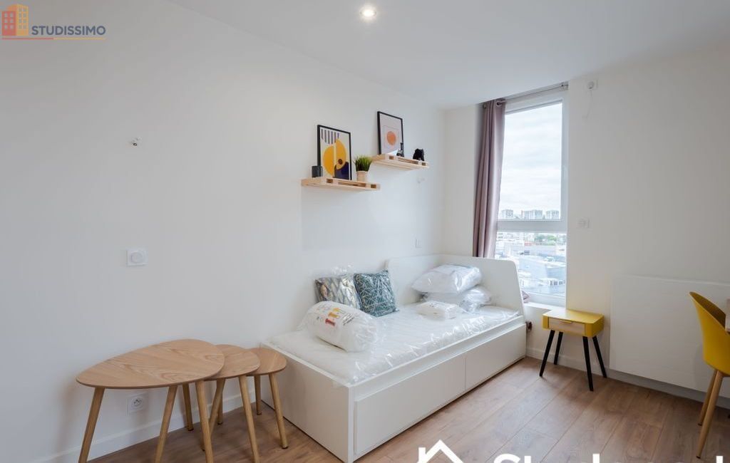 Studio 93m² Créteil - Meublé, dernier étage - Photo 3