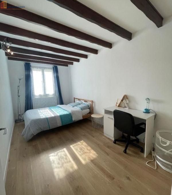 Studio à Villeneuve-le-Roi