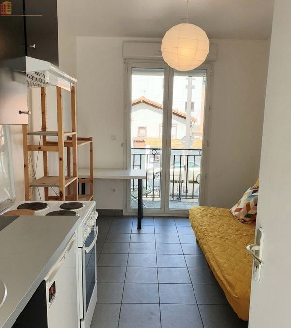 Studio meublé 16m² Ivry-sur-Seine - Balcon, meublé - Photo 2