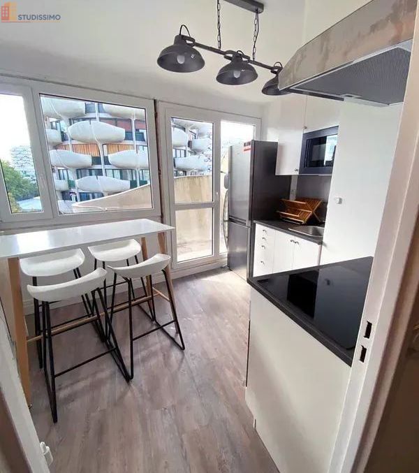 Studio meublé 13m² Créteil - Balcon privé, sécurisé - Photo 2