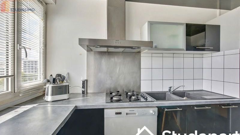 Studio meublé 10m² Cergy - 5e étage, lumineux - Photo 3