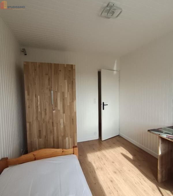 Studio meublé 9m² Cergy - Calme, étage élevé - Photo 3
