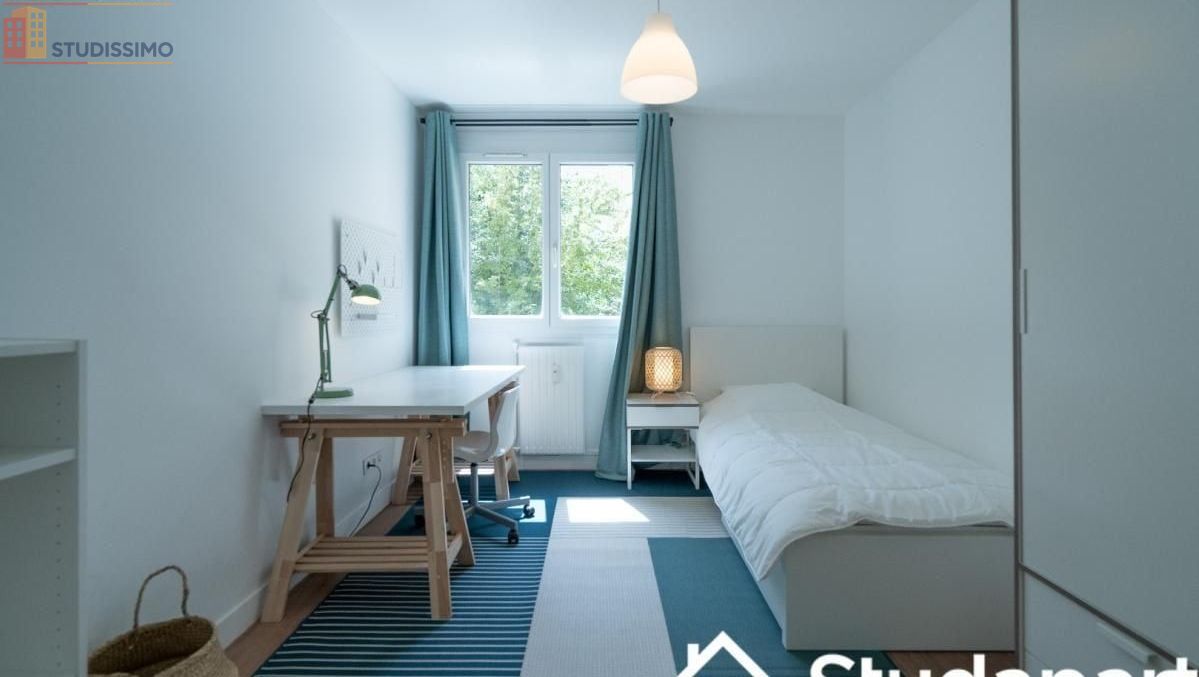 Studio meublé 10m² Cergy - Calme, 1er étage - Photo 2