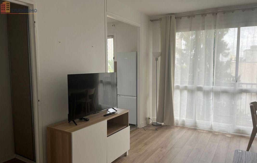 Studio meublé 33m² Eaubonne - Balcon, parking privé - Photo 5
